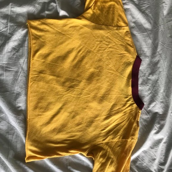 Vintage Crop Graphic Tee - Picture 4 of 5